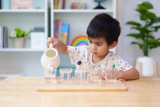 L'Approche Montessori : Encourager le Développement des Enfants par des Activités Educatives à la Maison